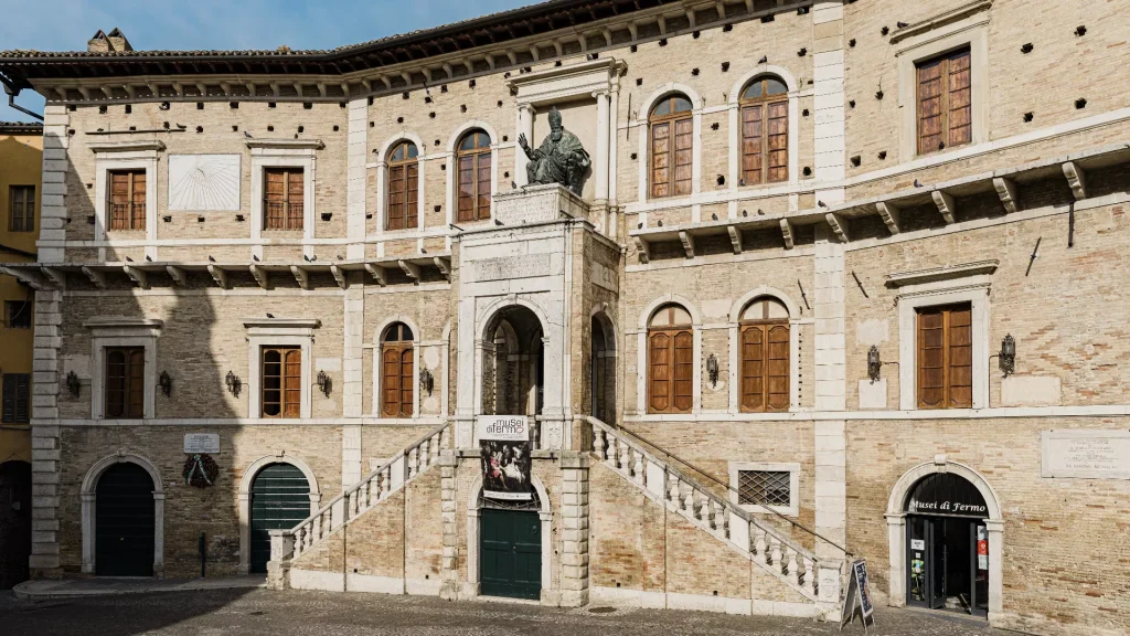 Palazzo Priori Fermo